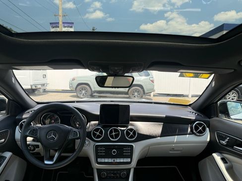 Used 2019 Mercedes-Benz GLA 250 4MATIC image 31
