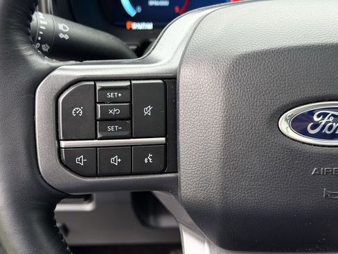 Used 2024 Ford F250 Lariat w/ Chrome Package image 19