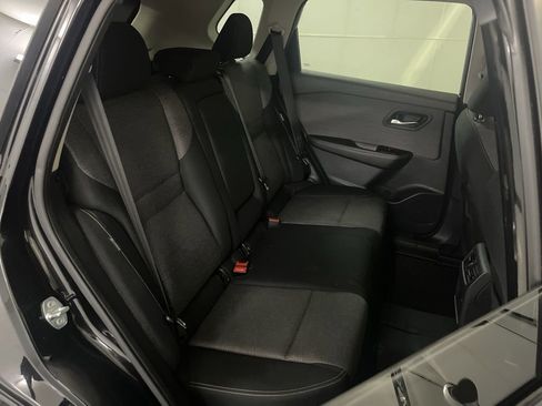 Used 2022 Nissan Rogue SV FWD image 20