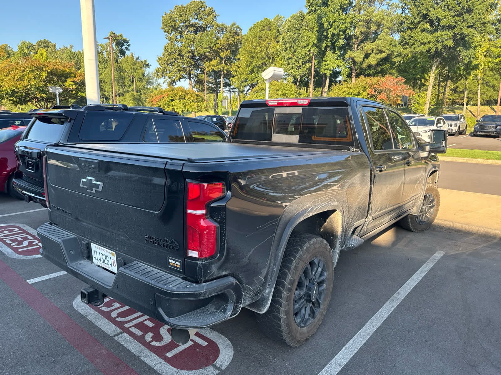 Used 2025 Chevrolet Silverado 2500 High Country w/ High Country Premium Package AWD/4WD image 4