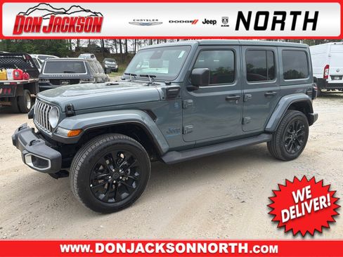 Used 2025 Jeep Wrangler Sahara image 1