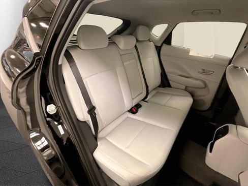 Certified 2025 Hyundai Kona SEL image 17