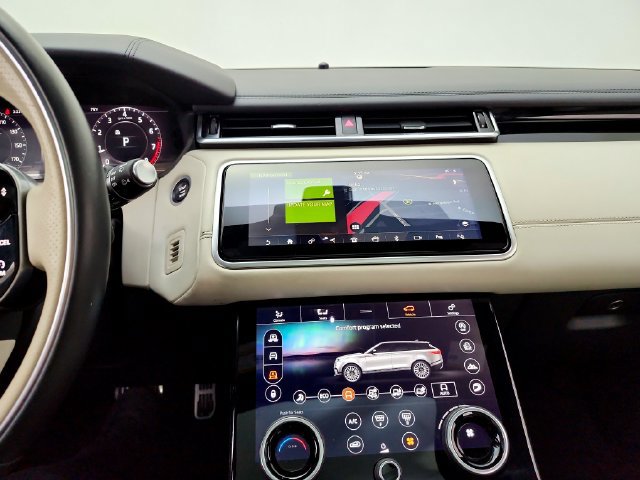 Used 2018 Land Rover Range Rover Velar AWD/4WD image 27