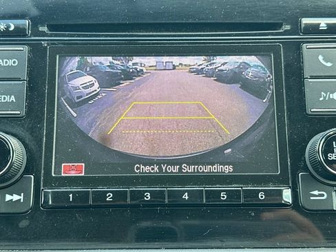 Used 2021 Honda HR-V LX image 23