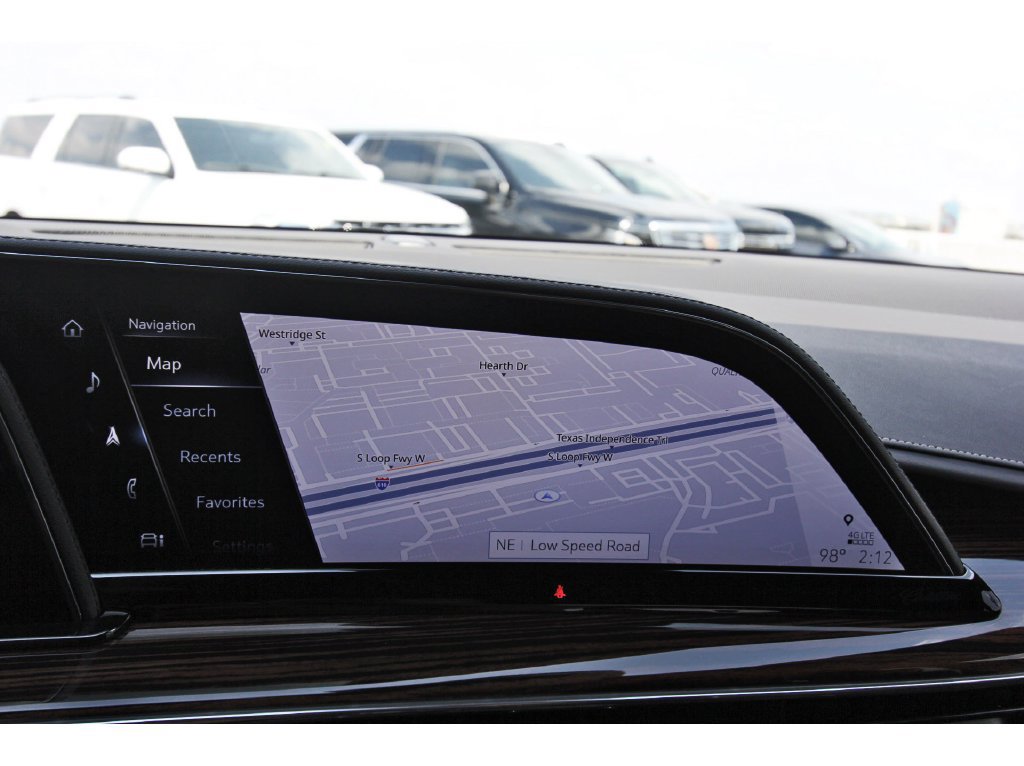 Certified 2024 Cadillac Escalade Premium Luxury AWD/4WD image 24