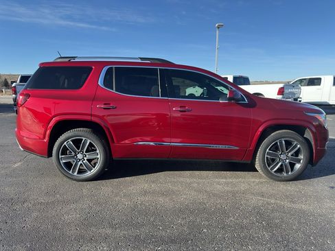 Used 2019 GMC Acadia Denali w/ Technology Package image 4