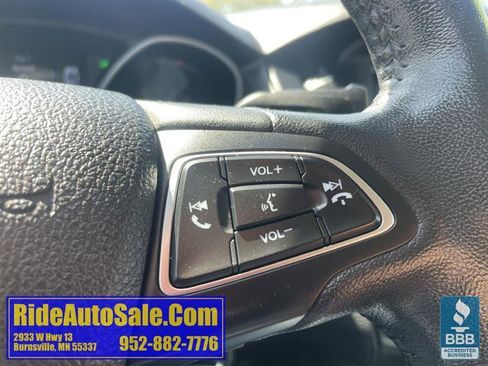 Used 2016 Ford Focus SE w/ SE Cold Weather Package FWD image 37