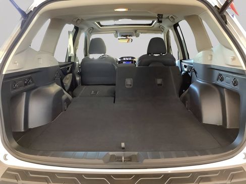 Certified 2021 Subaru Forester Premium AWD/4WD image 16