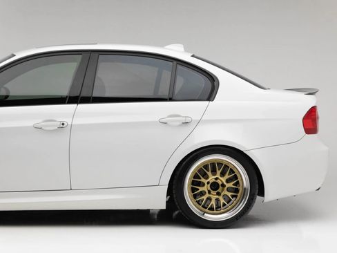 Used 2011 BMW M3 Sedan RWD image 11