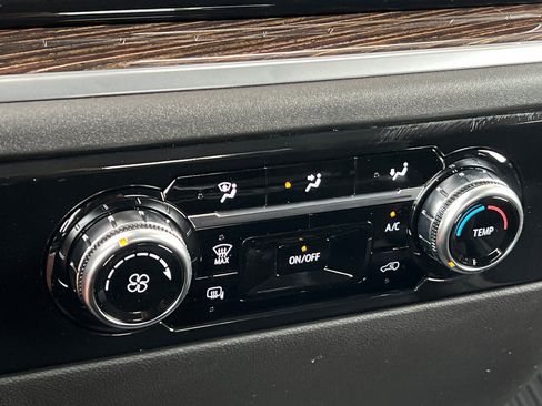 New 2026 GMC Sierra 3500 SLE image 19