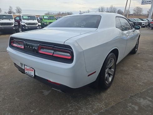 Used 2015 Dodge Challenger SXT w/ Sound Group image 10