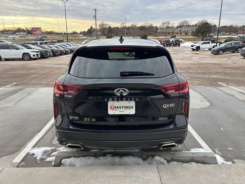 Used 2022 INFINITI QX50 Luxe w/ Appearance Package image 4