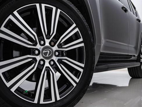 Used 2023 Lexus LX 600 4WD w/ Appearance Package image 5