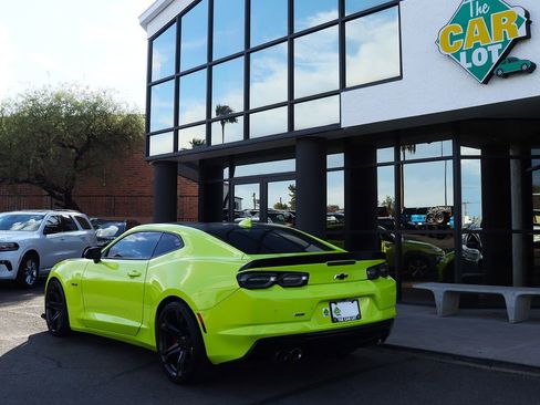 Used 2019 Chevrolet Camaro SS image 10