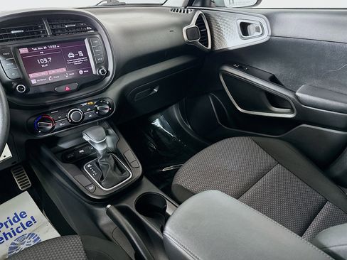 Certified 2023 Kia Soul LX w/ LX Technology Package image 21