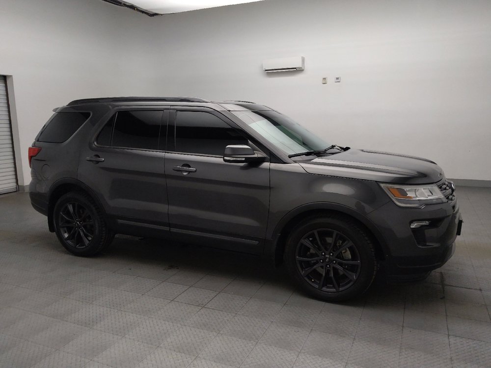 Used 2019 Ford Explorer XLT w/ Equipment Group 202A FWD image 11