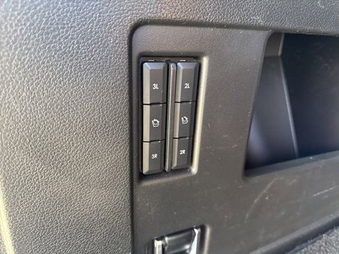 Used 2019 Lincoln Navigator Reserve image 21