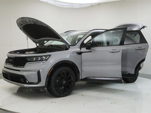 Used 2022 Kia Sorento SX image 11