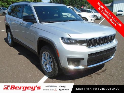 New 2025 Jeep Grand Cherokee L Laredo AWD/4WD image 1