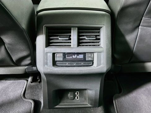 Used 2018 Volkswagen Atlas SE FWD image 30