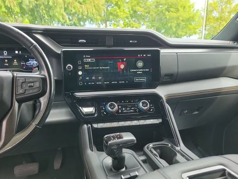 Certified 2022 GMC Sierra 1500 AT4 w/ AT4 Premium Package AWD/4WD image 20