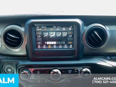 Used 2018 Jeep Wrangler Unlimited Sport S image 21