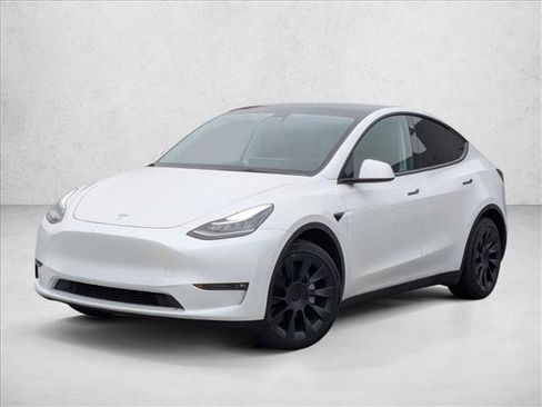 Used 2021 Tesla Model Y Long Range image 1