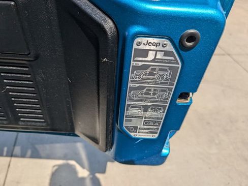 Used 2020 Jeep Wrangler Unlimited Sport AWD/4WD image 22