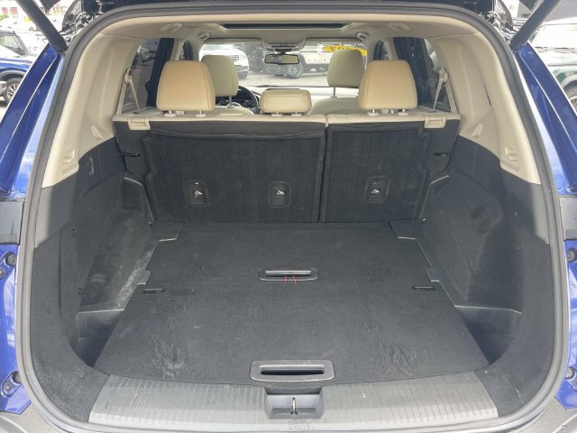 Certified 2023 Nissan Rogue SL w/ SL Premium Package FWD image 12