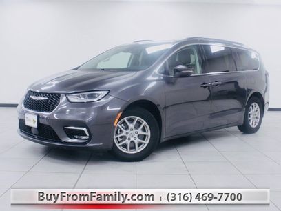 Used 2022 Chrysler Pacifica Touring-L
