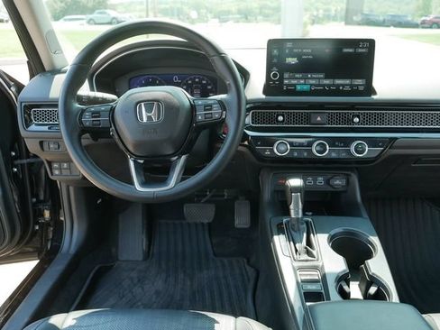 Used 2022 Honda Civic Touring image 21