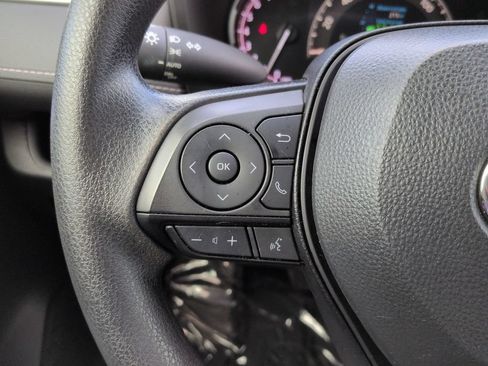 Used 2024 Toyota RAV4 XLE FWD image 23