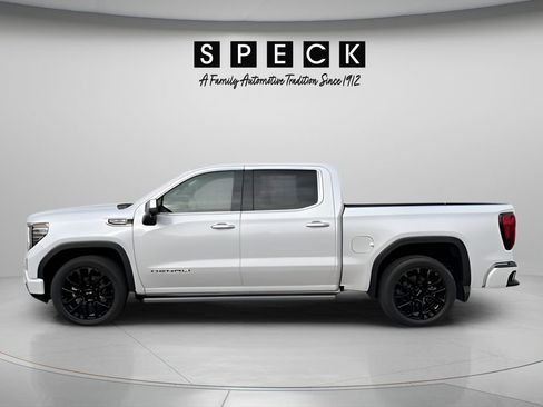 Used 2024 GMC Sierra 1500 Denali AWD/4WD image 2