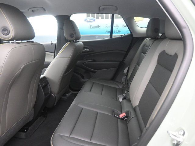 Used 2025 Chevrolet Trax ACTIV w/ Driver Confidence Package FWD image 9