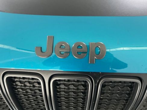 Used 2022 Jeep Renegade Trailhawk w/ Sun/Sound Group image 35
