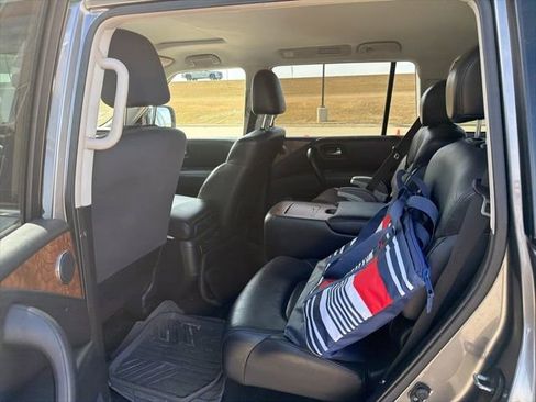 Used 2021 Nissan Armada SL w/ Captain's Chairs Package image 10