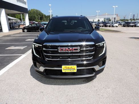 Used 2025 GMC Acadia Elevation FWD image 2