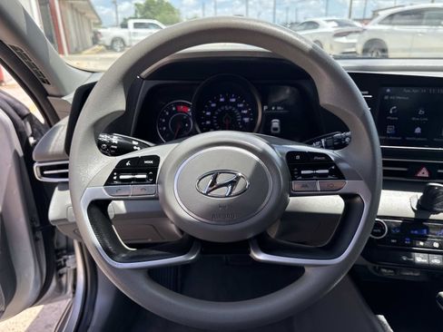 Used 2023 Hyundai Elantra SEL FWD image 21