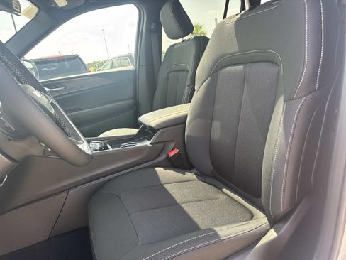 New 2026 Jeep Grand Cherokee Laredo X RWD image 15