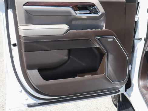 Used 2023 GMC Sierra 1500 SLT w/ SLT Premium Package AWD/4WD image 18