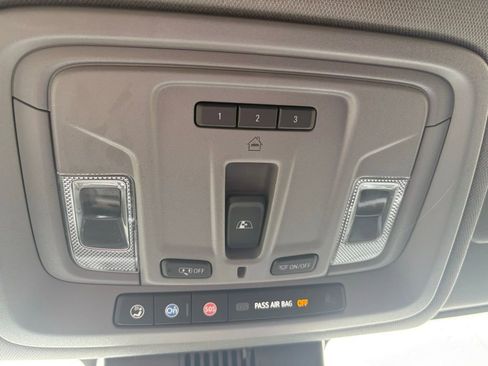 Used 2022 Chevrolet Silverado 1500 LT image 24