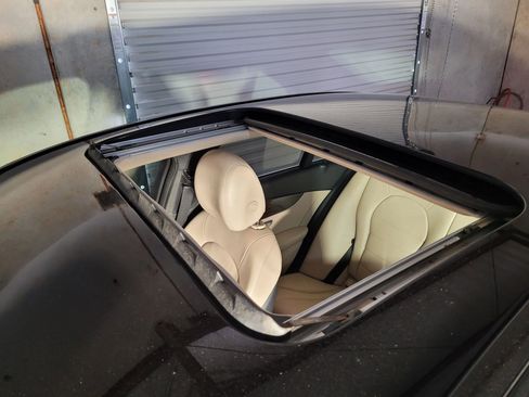 Used 2019 Mercedes-Benz C 300 Sedan image 31