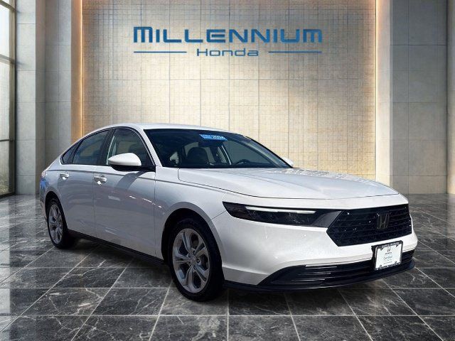 Used 2024 Honda Accord LX image 7