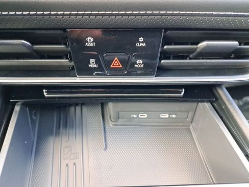 New 2026 Volkswagen Atlas Cross Sport SEL Premium R-Line AWD/4WD image 22