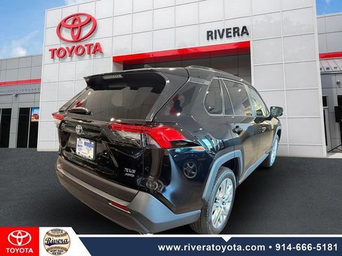 Used 2024 Toyota RAV4 XLE Premium w/ Weather Package AWD/4WD image 6