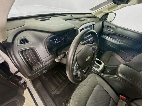 Used 2022 Chevrolet Colorado LT w/ Fleet Safety Package RWD image 11
