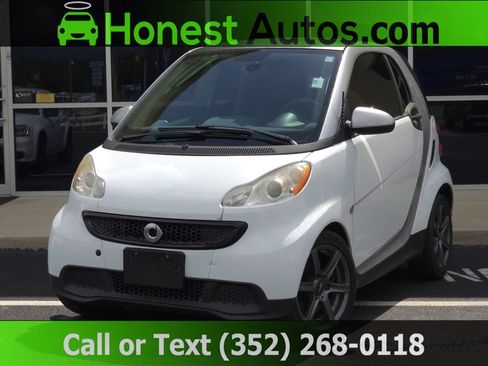 Used 2013 smart fortwo pure RWD image 1