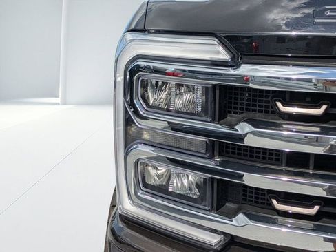 Used 2024 Ford F250 King Ranch w/ FX4 Off-Road Package image 7