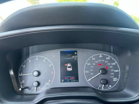 Used 2025 Toyota Corolla LE FWD image 22