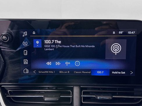 Used 2024 Chevrolet Trax LT w/ Sunroof Package image 14